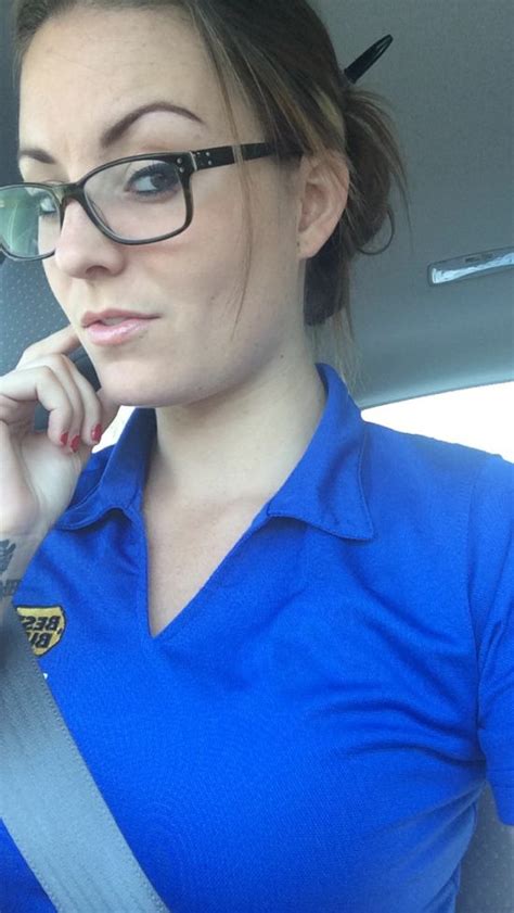 chivettes|Chivettes bored at work (32 Photos)